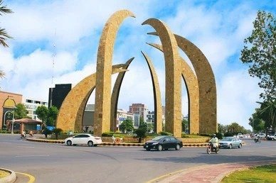 Bahria Town Lahore iconic monument and modern housing society for property investment
